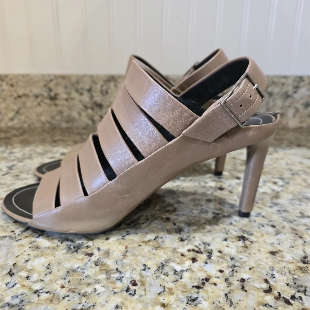Balenciaga Sandals Strappy High Heels Stiletto Tan Leather Size 40 MSRP $1095 - Picture 2 of 7